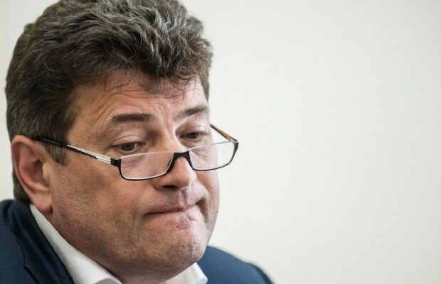 Мэр Буряк отпуск