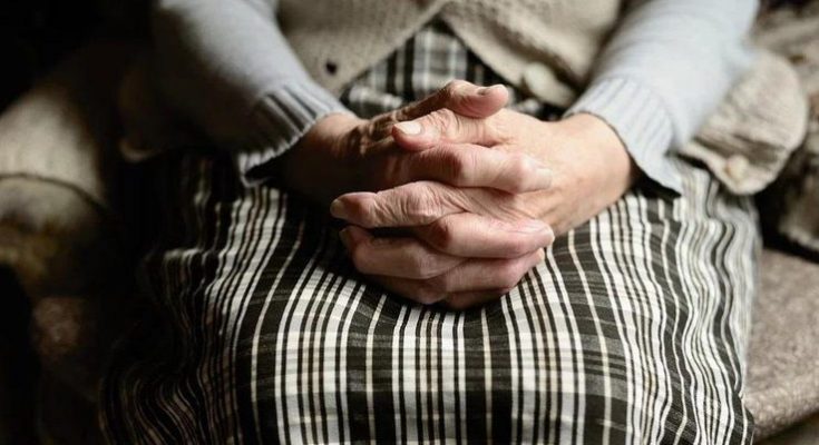 подростки изнасиловали пенсионерку