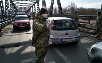 украина закрывает границы