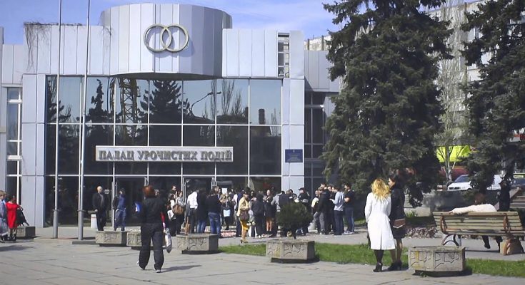 погиб кровельщик