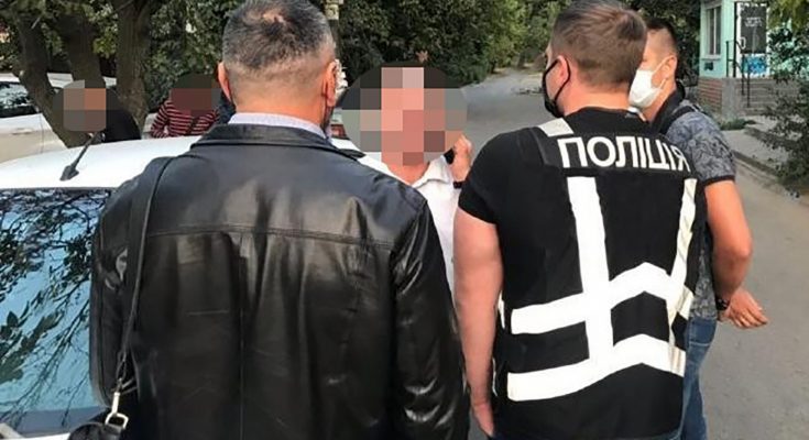 сутенера