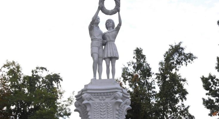 сквер Пионеров
