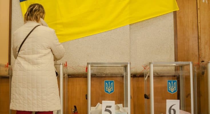 избирательную комиссию
