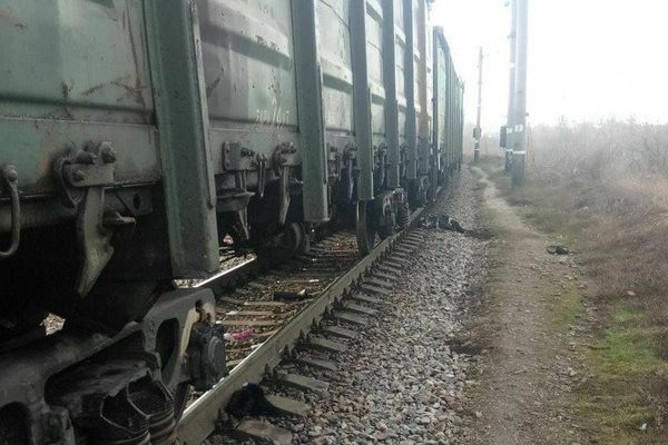 грузового поезда