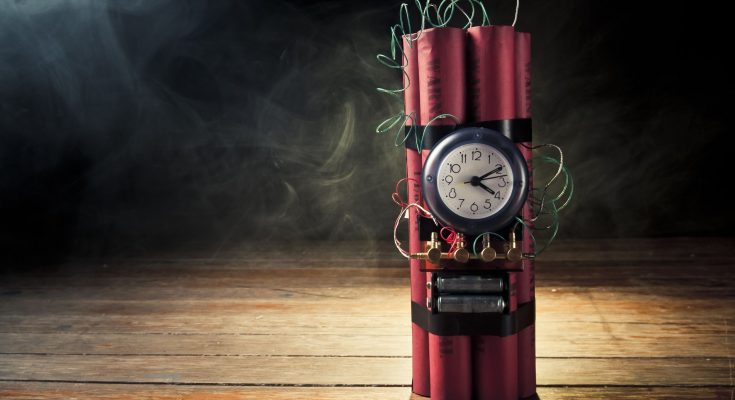 заминировал