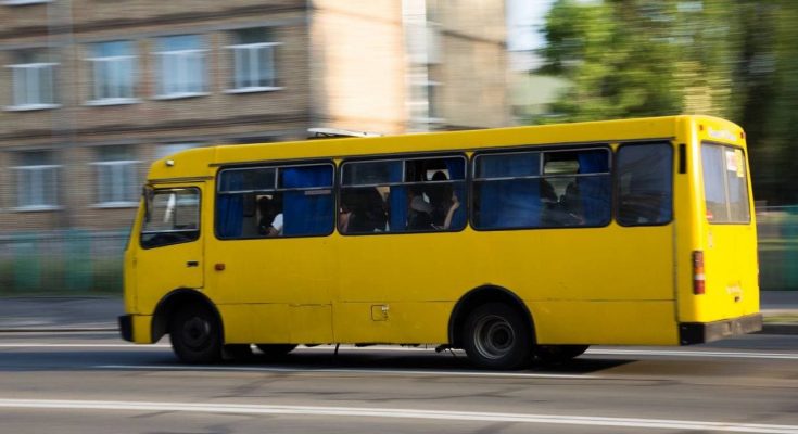 Запорожье маршрутка пистолет наркотики