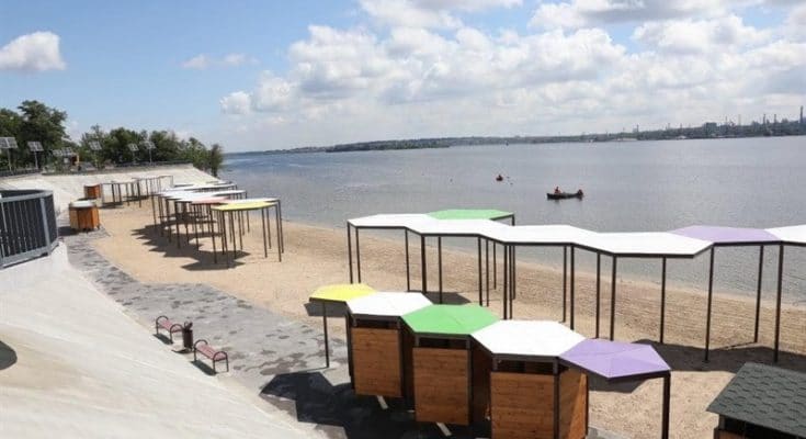 Купаться на Правобережном пляже