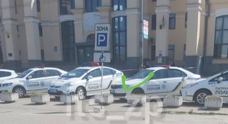 ножом в сердце