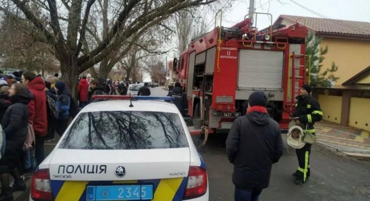 эвакуировали учащихся 4 школ