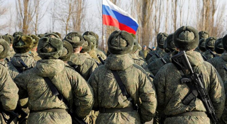 В Мелитополе оккупанты собирают проплаченный митинг и хотят ввести в оборот рубли