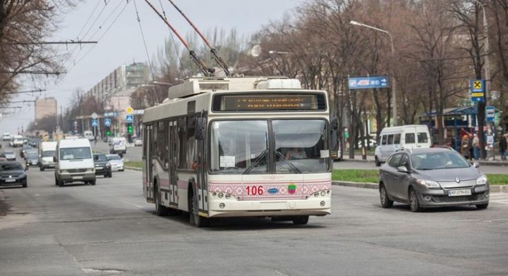 общественном транспорте