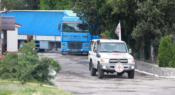 красный крест доставил материалы