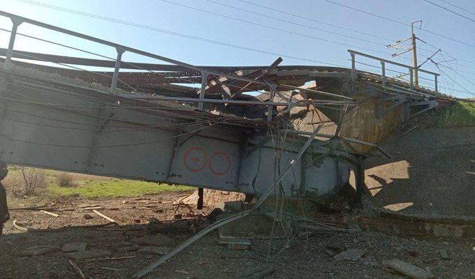Окупанти намагаються відновити