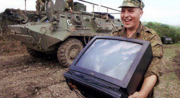 залишили Нову Каховку