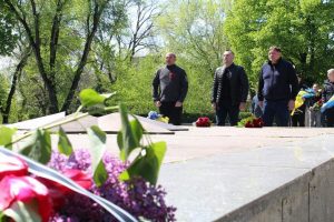 героїв