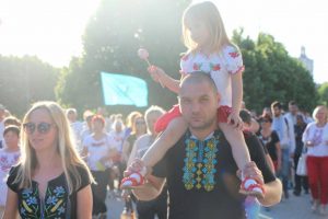 Україна святкує День вишиванки