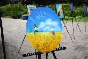 відкрив виставку своїх робіт