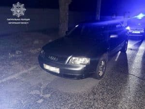з підробленим посвідченням водія