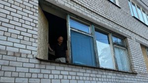 від вибухів