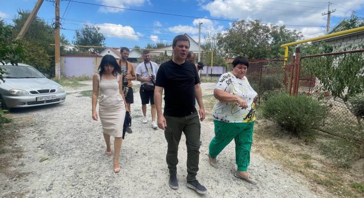Дмитро Комаров