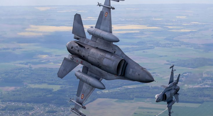 на F-16