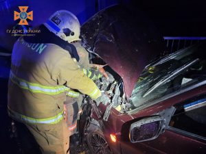 на греблі ДніпроГЕСу