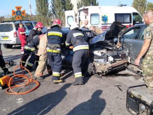 чотири автомобілі