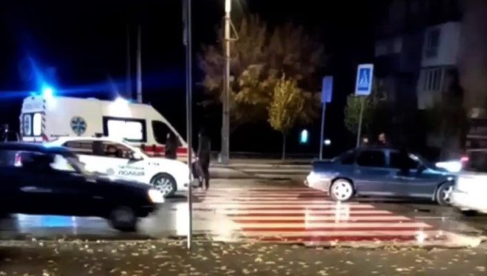 на пішохідному переході