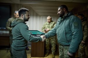 відвідав
