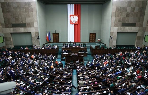 українцям