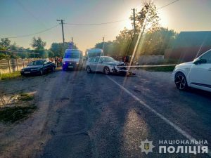 троє неповнолітніх