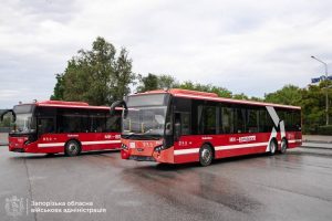 муніципальних автобусів