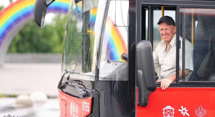 муніципальних автобусів