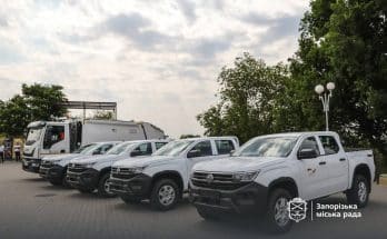 нових автівок