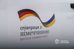 нових автівок