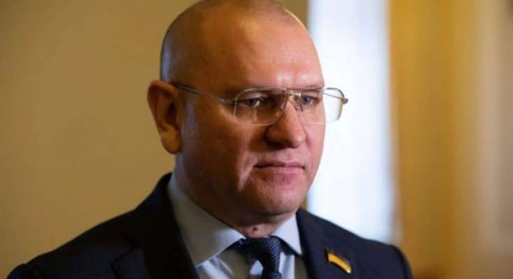 під вартою