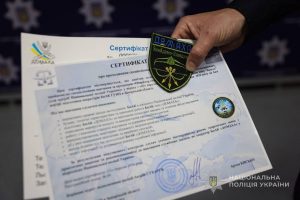 фахівці