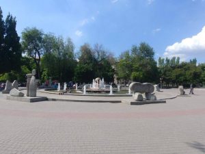 декомунізації